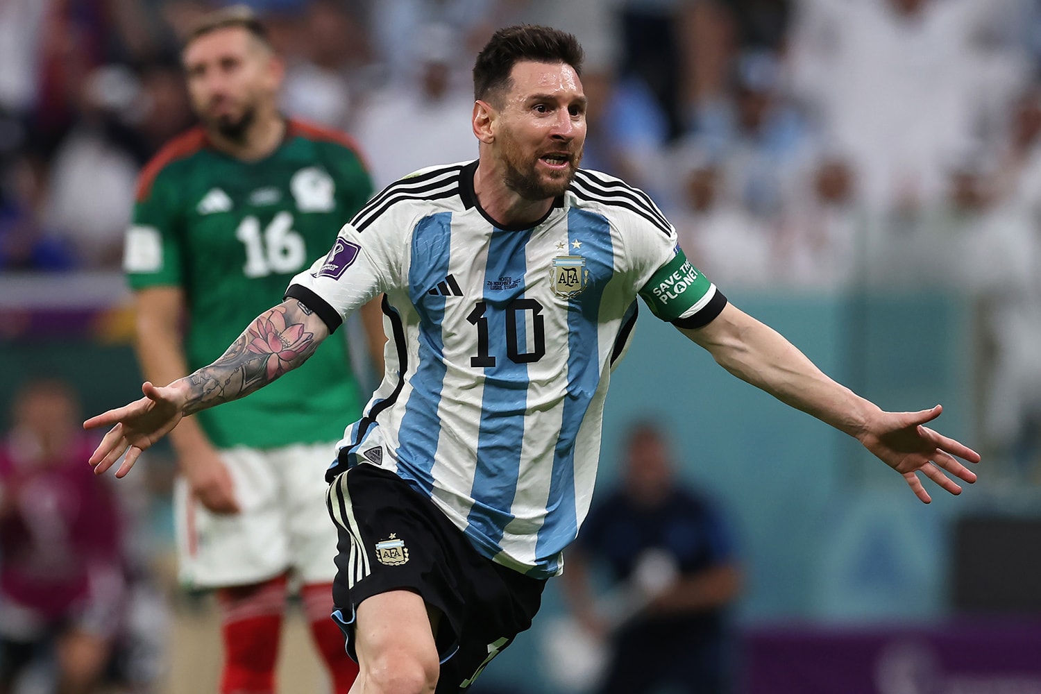 2022 世界盃 - Lionel Messi 下半場關鍵長射 力保阿根廷晉級生機