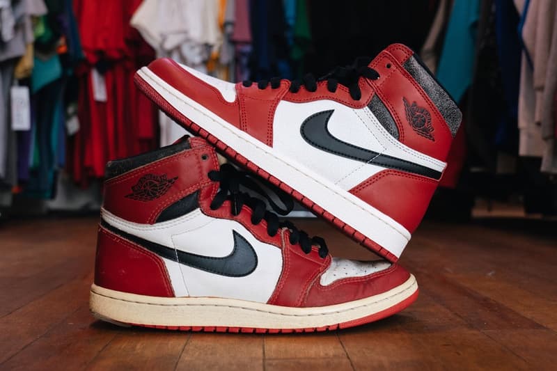 實際比對 1985 Air Jordan 1「Chicago」與 2022 Air Jordan 1「Lost & Found」