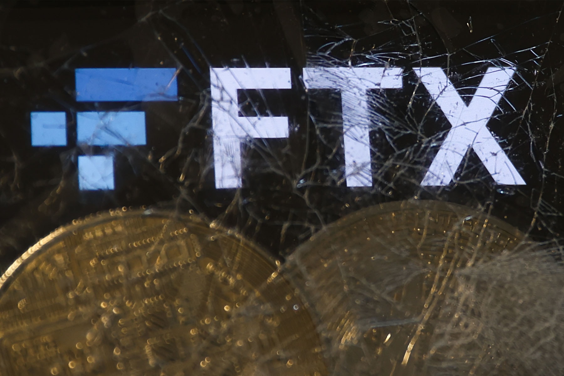 消息稱「羅素兄弟」將為 Amazon 製作關於 FTX 加密交易所破產醜聞影集