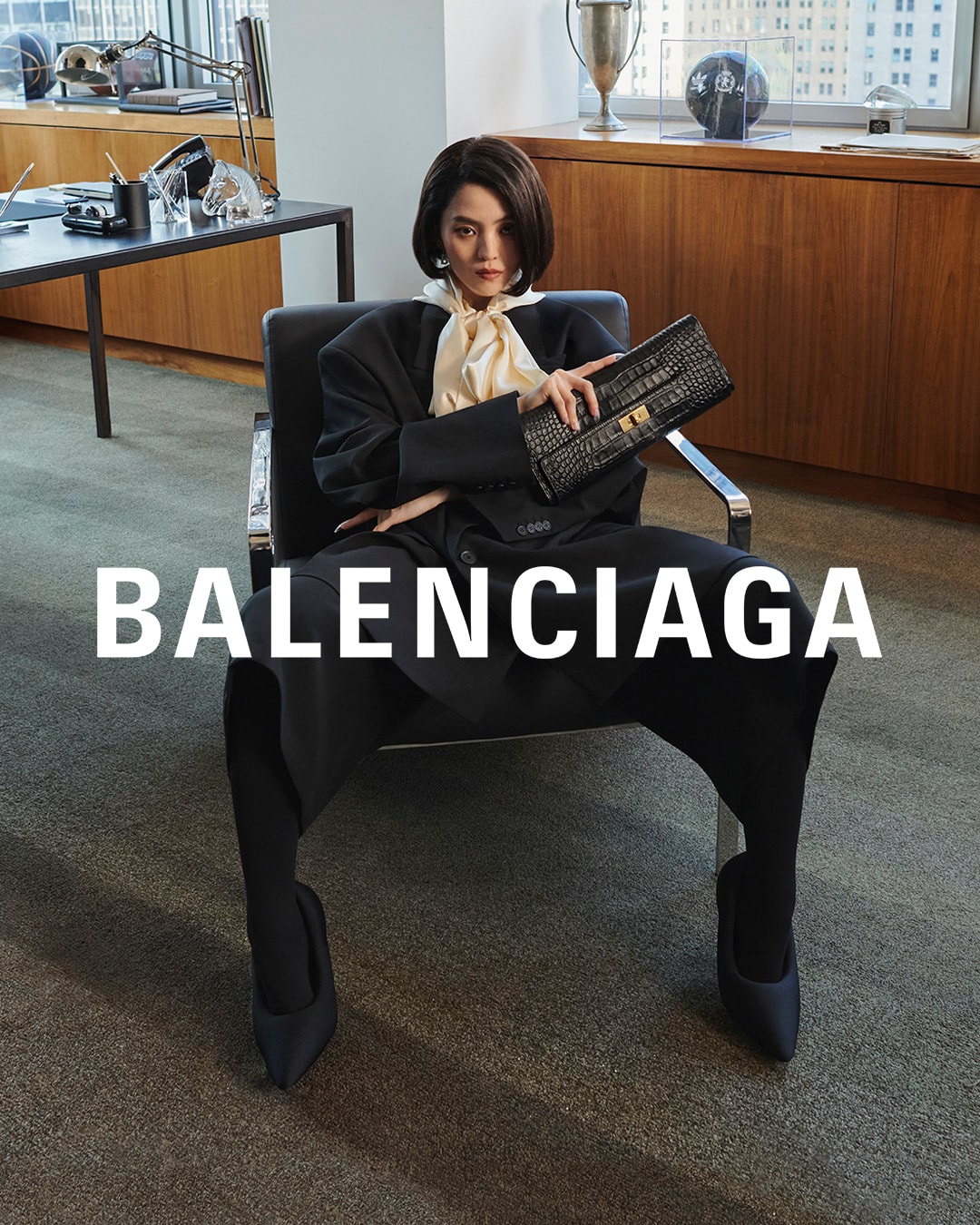 Balenciaga 2023 GARDE-ROBE 春季系列廣告大片正式登場