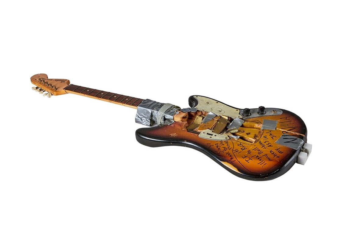 Kurt Cobain 所有 1973 Fender Mustang 吉他以近 $50 萬美元拍賣成交