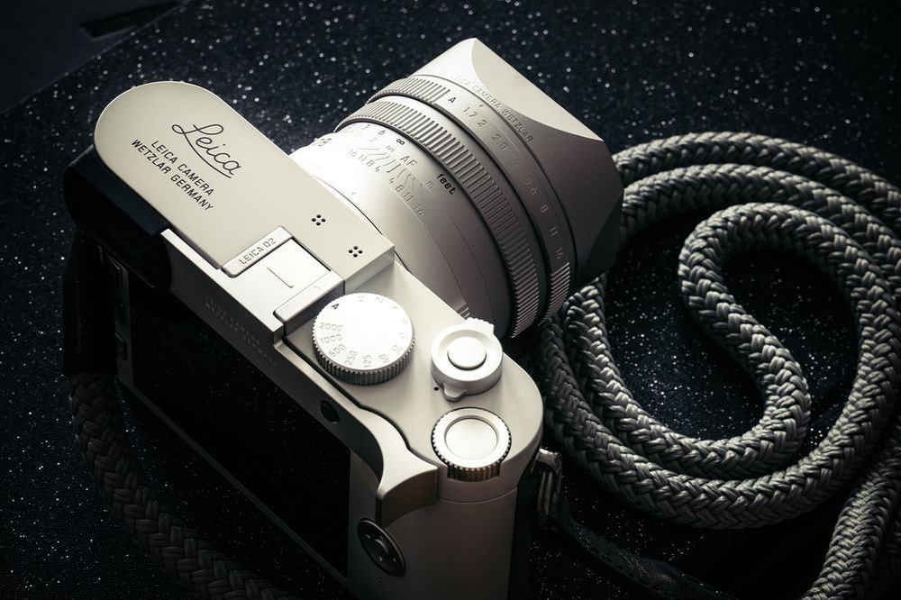 HODINKEE 獨家設計 Leica Q2 相機「Ghost」特別迭代正式登場