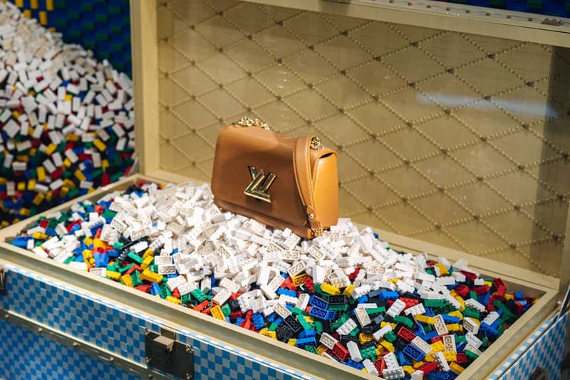 Louis Vuitton 攜手 LEGO 合作打造 2022 聖誕積木櫥窗