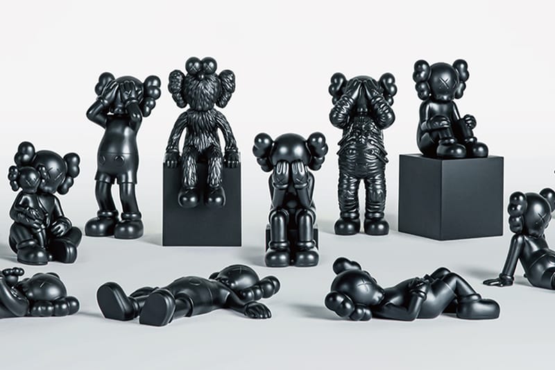 KAWS 推出全新銅像雕塑《KAWS BRONZE EDITIONS》