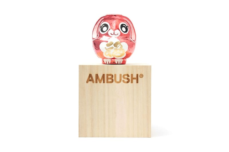 AMBUSH® 正式推出 2023 兔年造型達摩不倒翁
