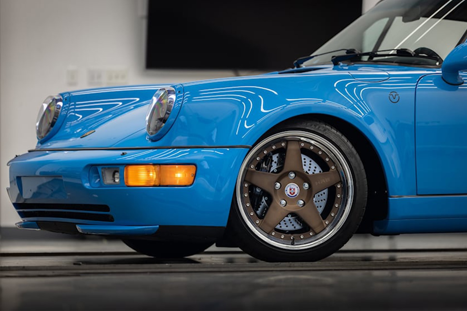 Everrati 打造 964 世代 Porsche 911 全新「電能化」改裝車型