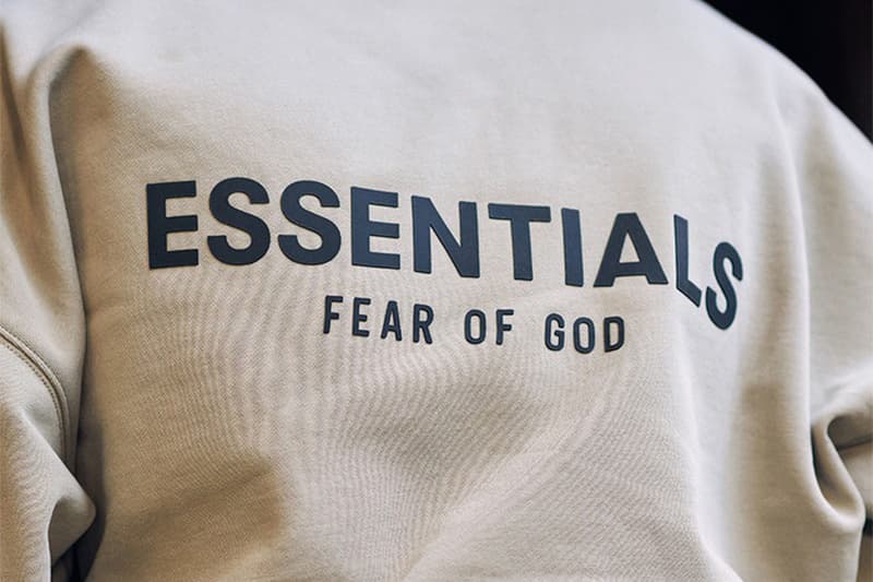 Fear of God ESSENTIALS 官網全面開放 5 折優惠販售