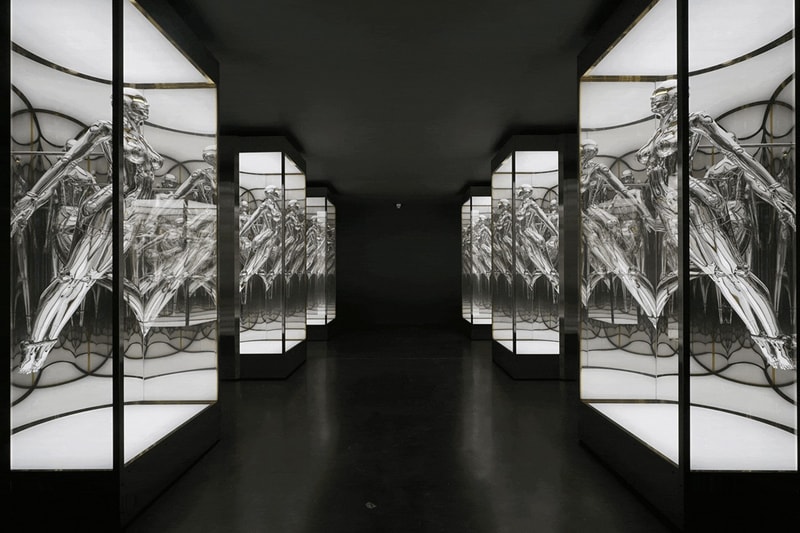 空山基 x H.R. Giger 雙人聯展《Approaching》重磅登陸北京展出