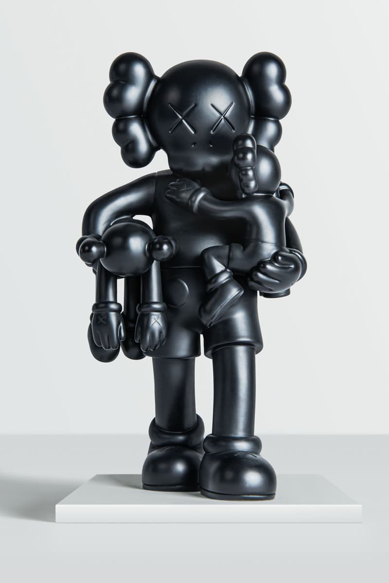 KAWS 推出全新銅像雕塑《KAWS BRONZE EDITIONS》