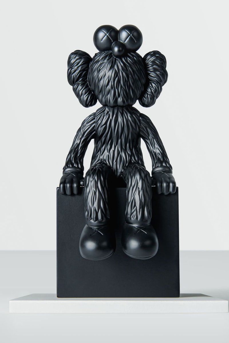 KAWS 推出全新銅像雕塑《KAWS BRONZE EDITIONS》