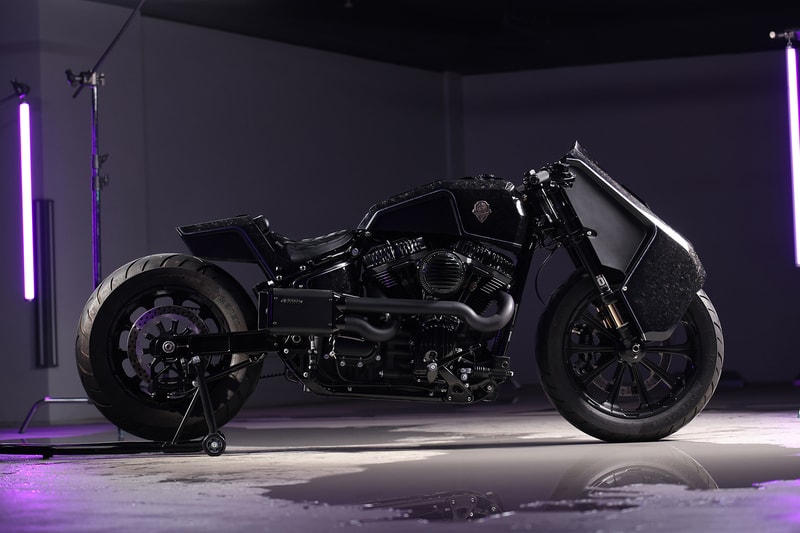 Rough Crafts 打造 Harley-Davidson 全新定製車型「Cosmos Charger」