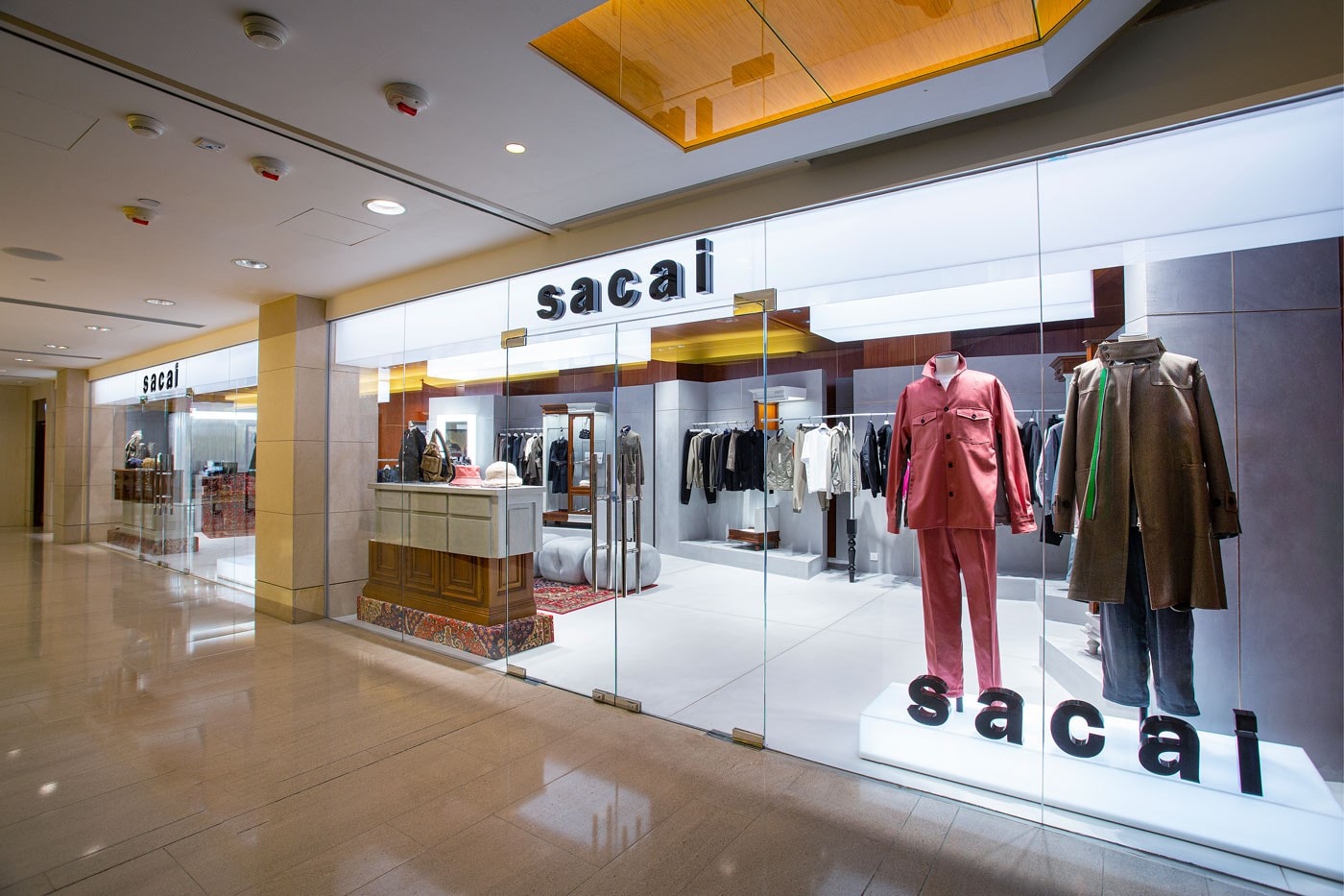 sacai 登陸香港中環置地廣場開設全新專門店