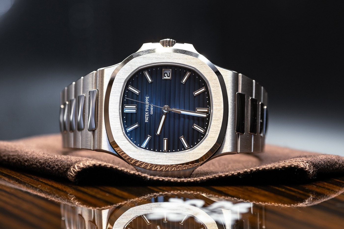 Patek Philippe 全新白金材質錶款 Nautilus 5811 首次進行公開拍賣