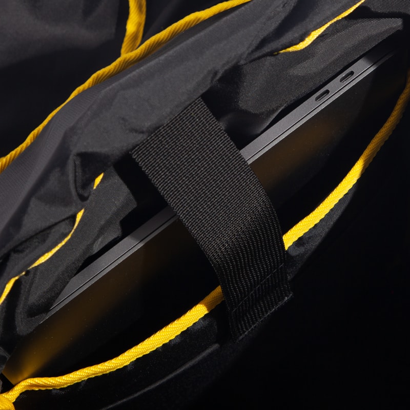 「保有躁動與叛逆的服裝」4DIMENSION x DeMarcoLab 全新聯名企劃