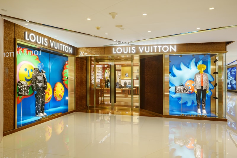 香港 Louis Vuitton 實體店換上草間彌生聯乘主題佈置