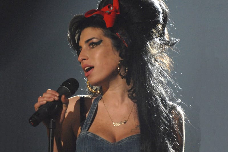 傳奇爵士女伶 Amy Winehouse 首部音樂傳記電影《Back to Black》主演人選、片場照曝光