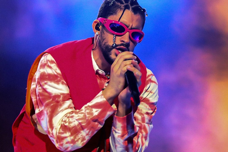 為何把粉絲手機扔水裡？饒舌歌手 Bad Bunny：「缺乏尊重我會同等對待。」