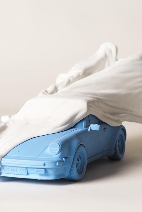 Daniel Arsham 推出全新 Porsche 930 Turbo 雕塑作品「VEILED PORSCHE」