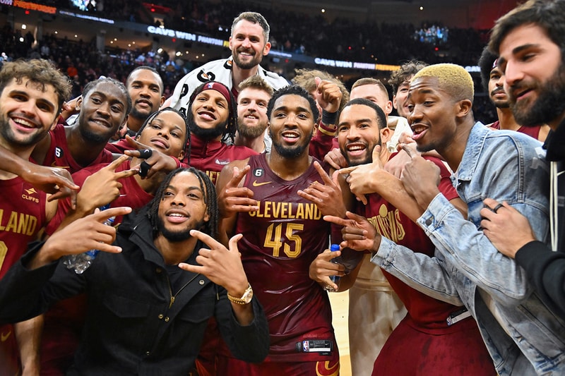 Donovan Mitchell 成為 NBA 歷史首位締造單場 71 分與 11 助攻之球員