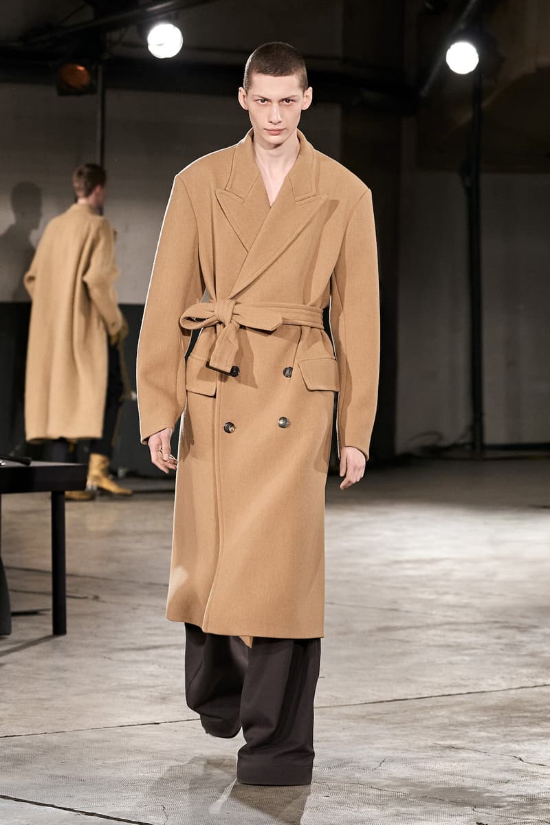 Dries Van Noten 2023 全新秋冬男裝系列大秀正式登場
