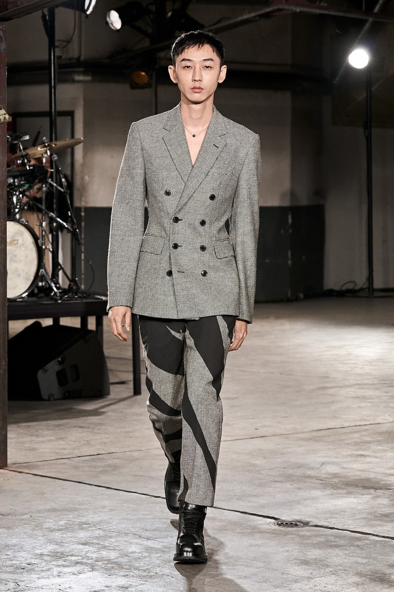 Dries Van Noten 2023 全新秋冬男裝系列大秀正式登場