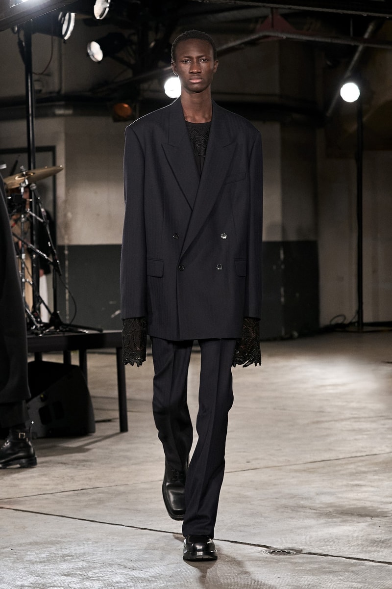 Dries Van Noten 2023 全新秋冬男裝系列大秀正式登場