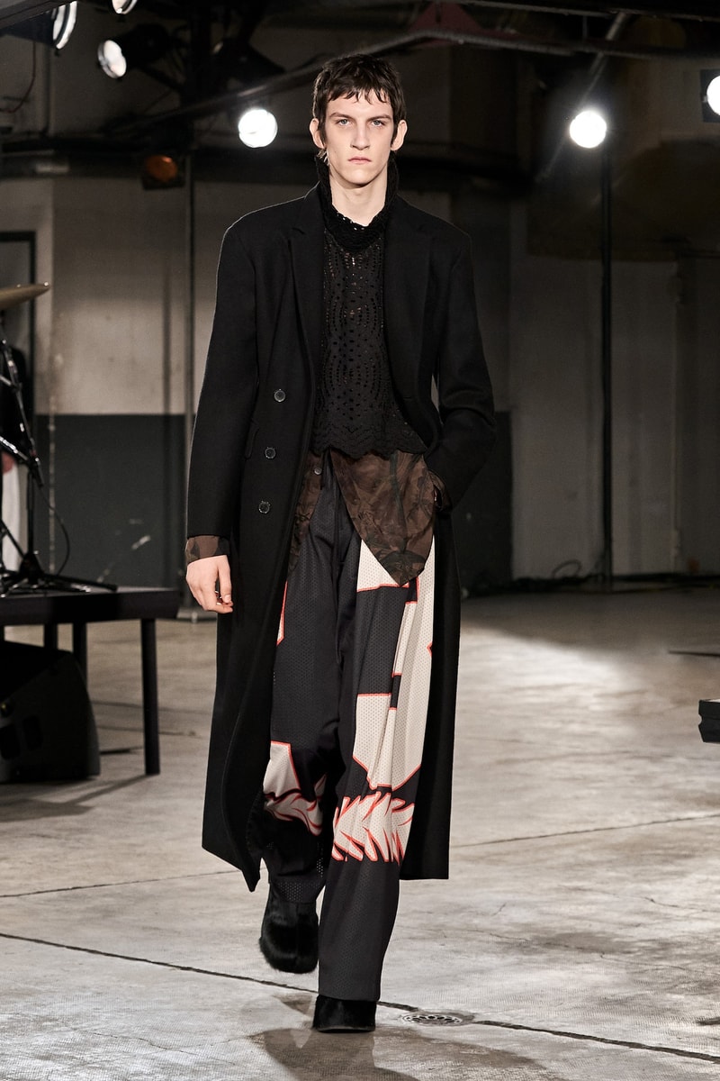 Dries Van Noten 2023 全新秋冬男裝系列大秀正式登場