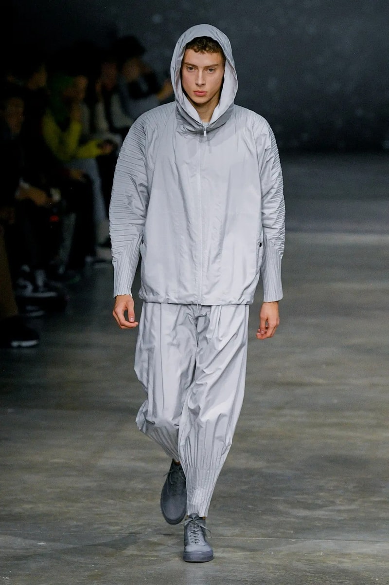 HOMME PLISSÉ ISSEY MIYAKE 2023 秋冬系列大秀正式登場