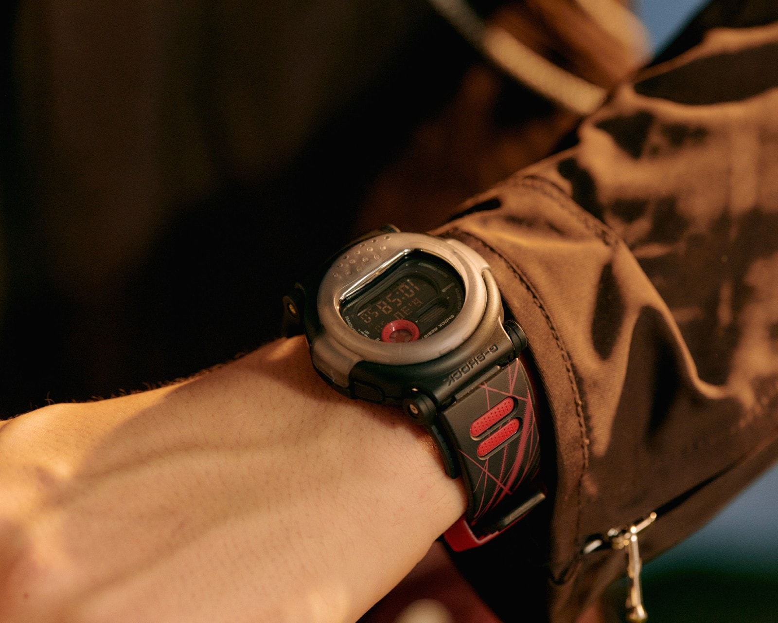 主打「膠囊硬朗」概念設計，G-SHOCK 推出全新 G-B001 系列