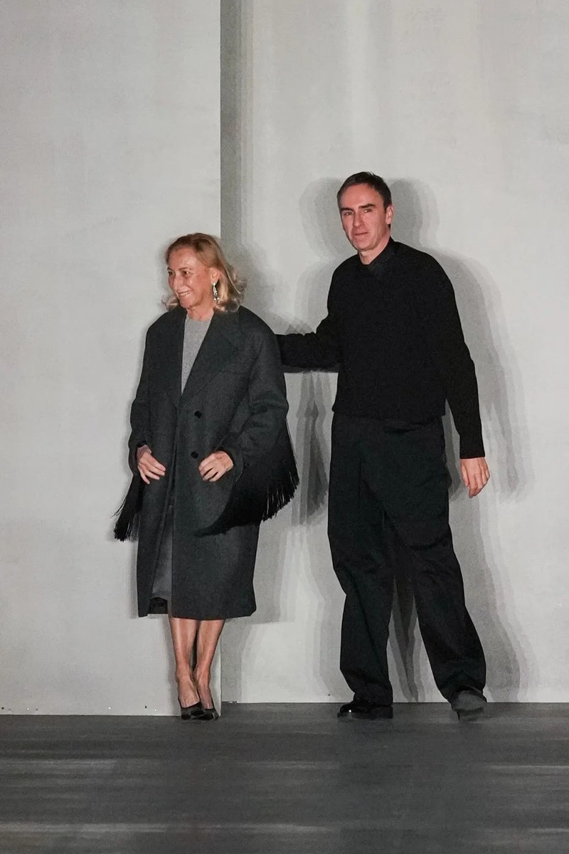 Prada 2023 秋冬男裝時裝大秀 《LET'S TALK ABOUT CLOTHES》正式登場
