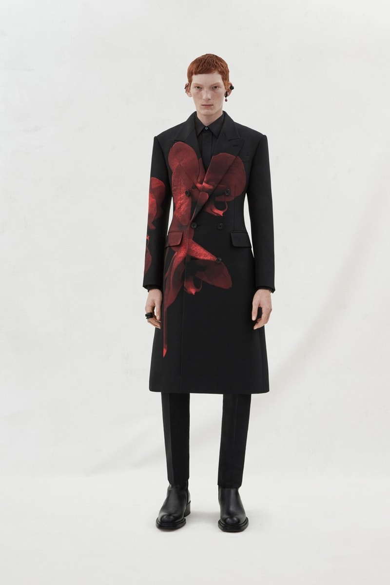 Alexander McQueen 正式發佈 2023 秋冬男裝系列