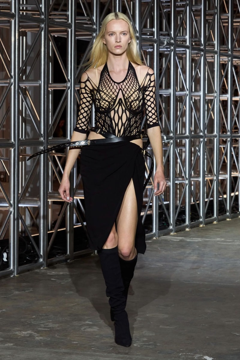 Dion Lee 正式發佈 2023 秋冬系列大秀