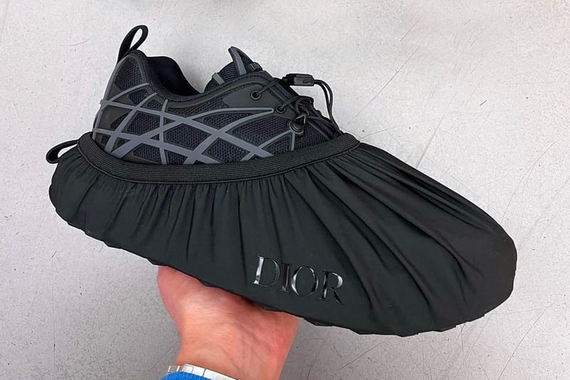 率先近賞搭載保護套版本 Dior B31 運動鞋、Carlo Derby 皮鞋全新配色