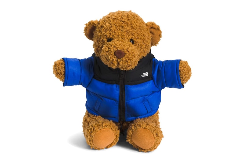 為 The North Face 限量款「絨毛熊」玩偶穿上經典 Nuptse 羽絨外套