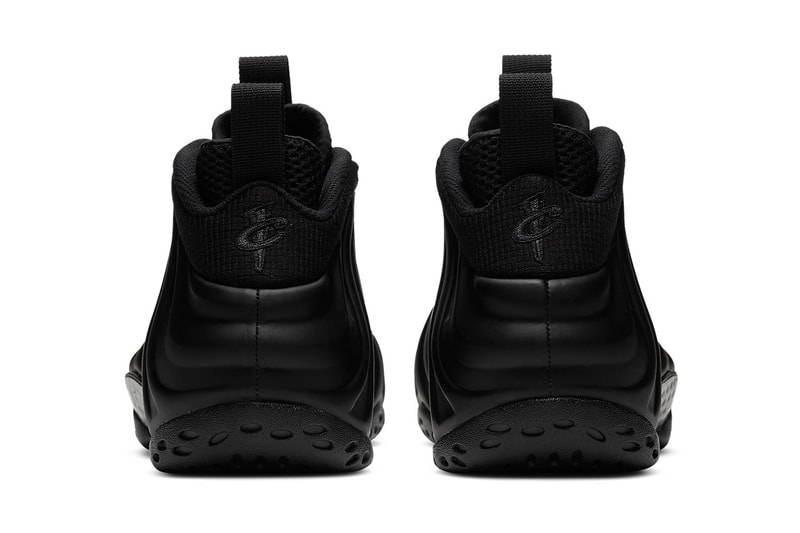 消息稱 Nike Air Foamposite One 黑魂配色「Anthracite」即將回歸上架