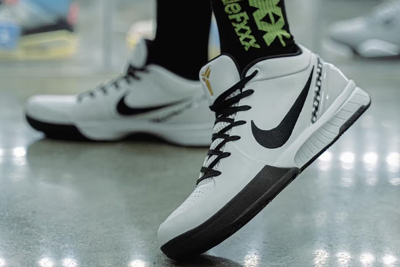 率先近賞 Nike Kobe 4 Protro 全新配色「Gigi」