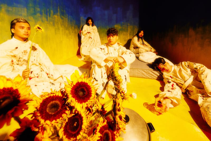 台灣獨立樂團「老王樂隊」正式推出全新 EP《黃色的房子映照清晨的天空》