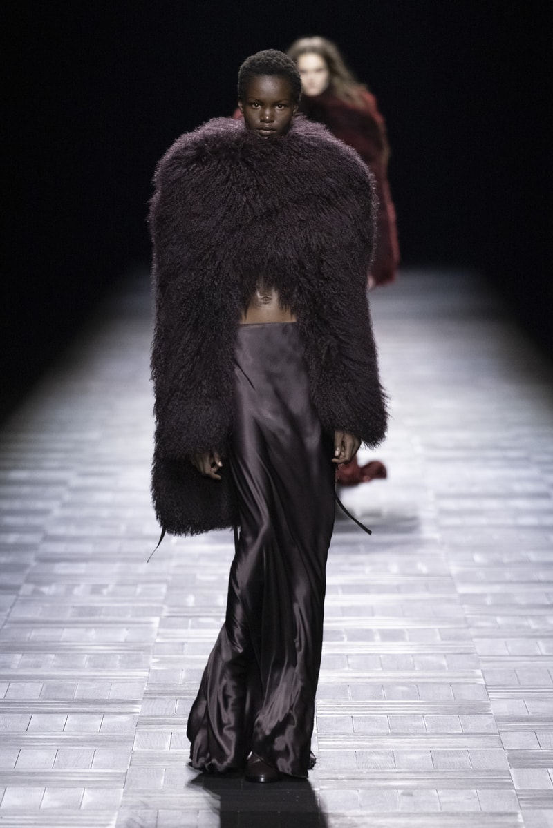 Ann Demeulemeester 2023 秋冬系列大秀正式登場