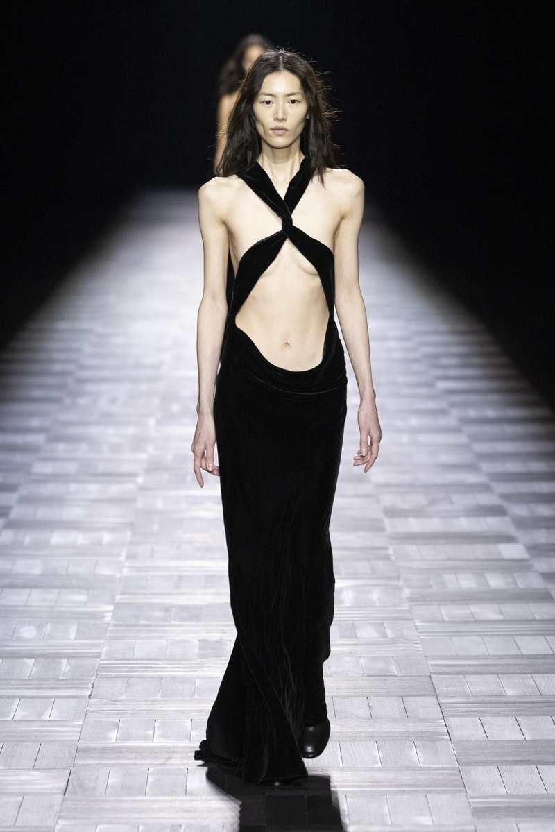 Ann Demeulemeester 2023 秋冬系列大秀正式登場