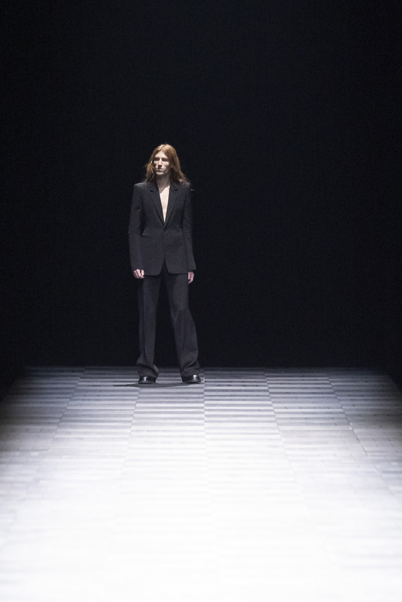 Ann Demeulemeester 2023 秋冬系列大秀正式登場