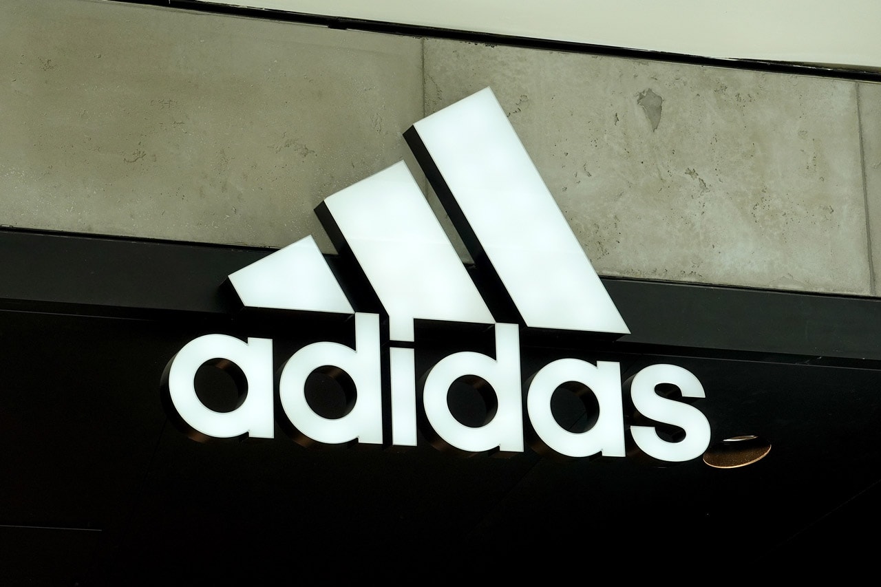 與 Kanye West 分家後，adidas 報告 2022 年第四季度虧損逾 7 億歐元