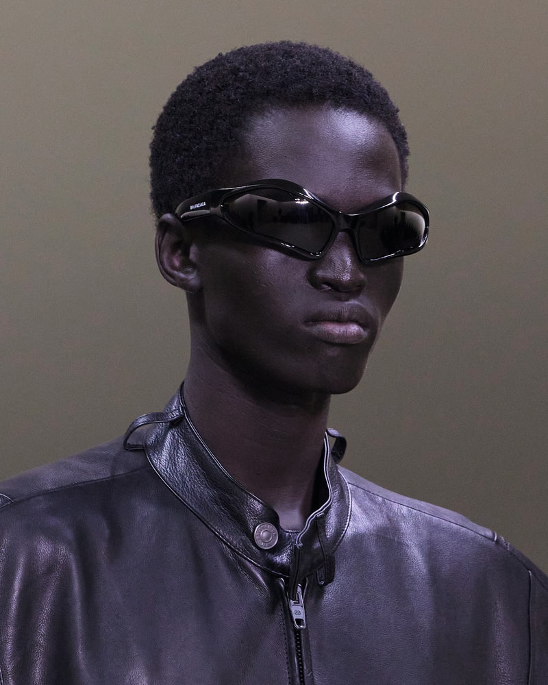 Demna 親自解析 Balenciaga 設計轉變：時尚不能再被視為一種娛樂