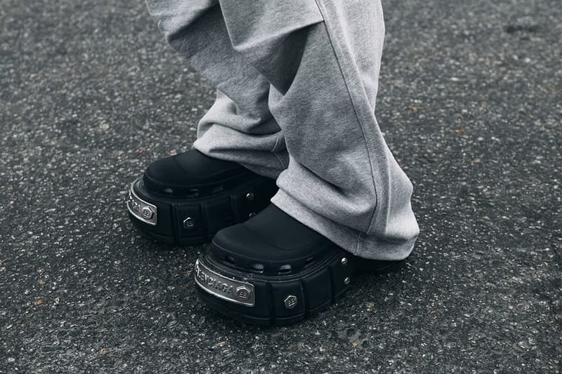 Street Style: 2023 秋冬首爾時裝周街頭鞋款趨勢