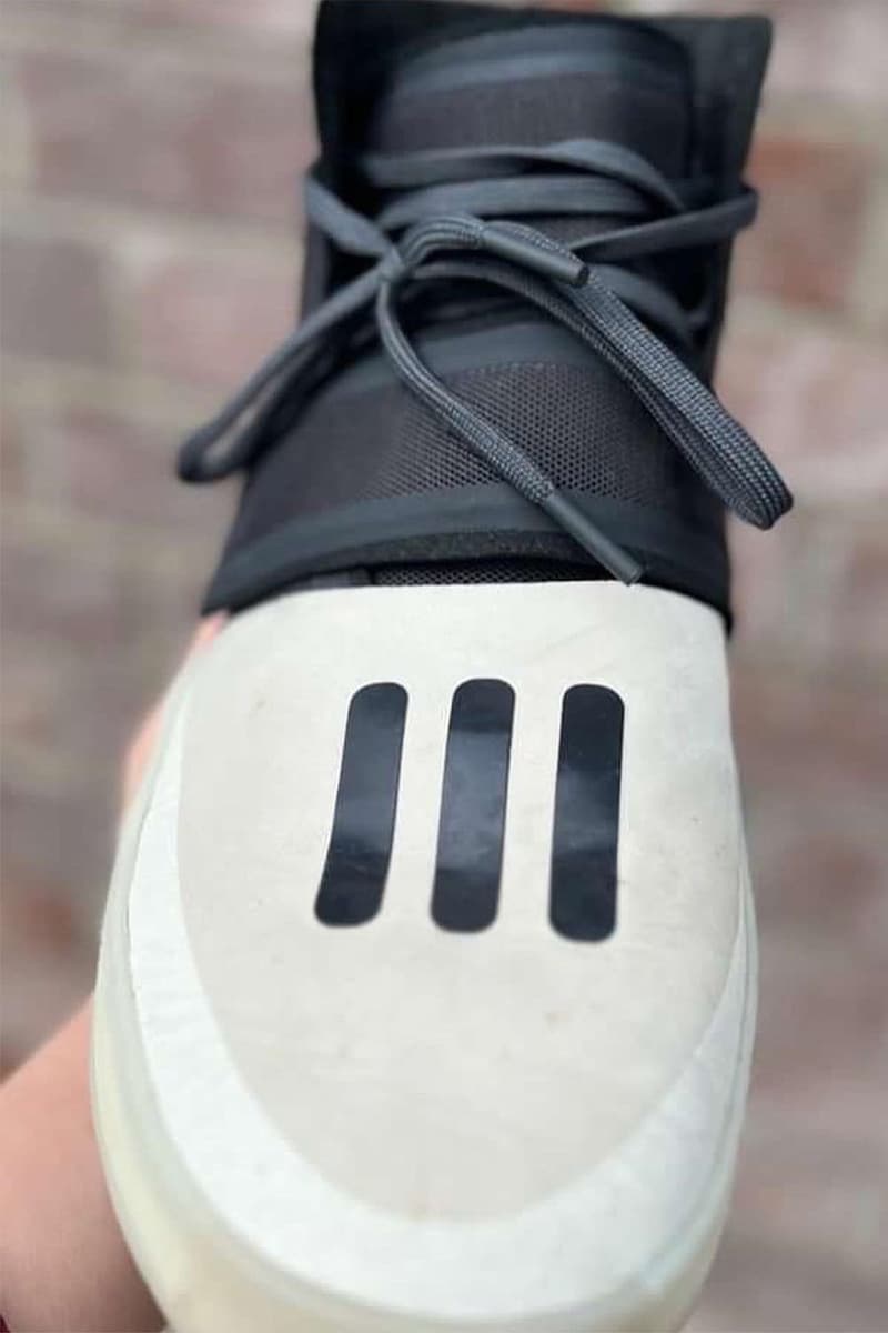 率先近賞 Fear of God x adidas 聯名鞋款 Sample