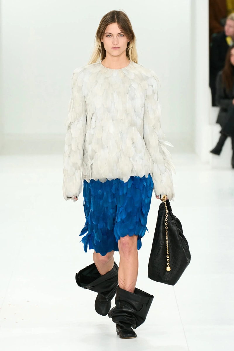 LOEWE 正式發佈 2023 秋冬女裝系列大秀