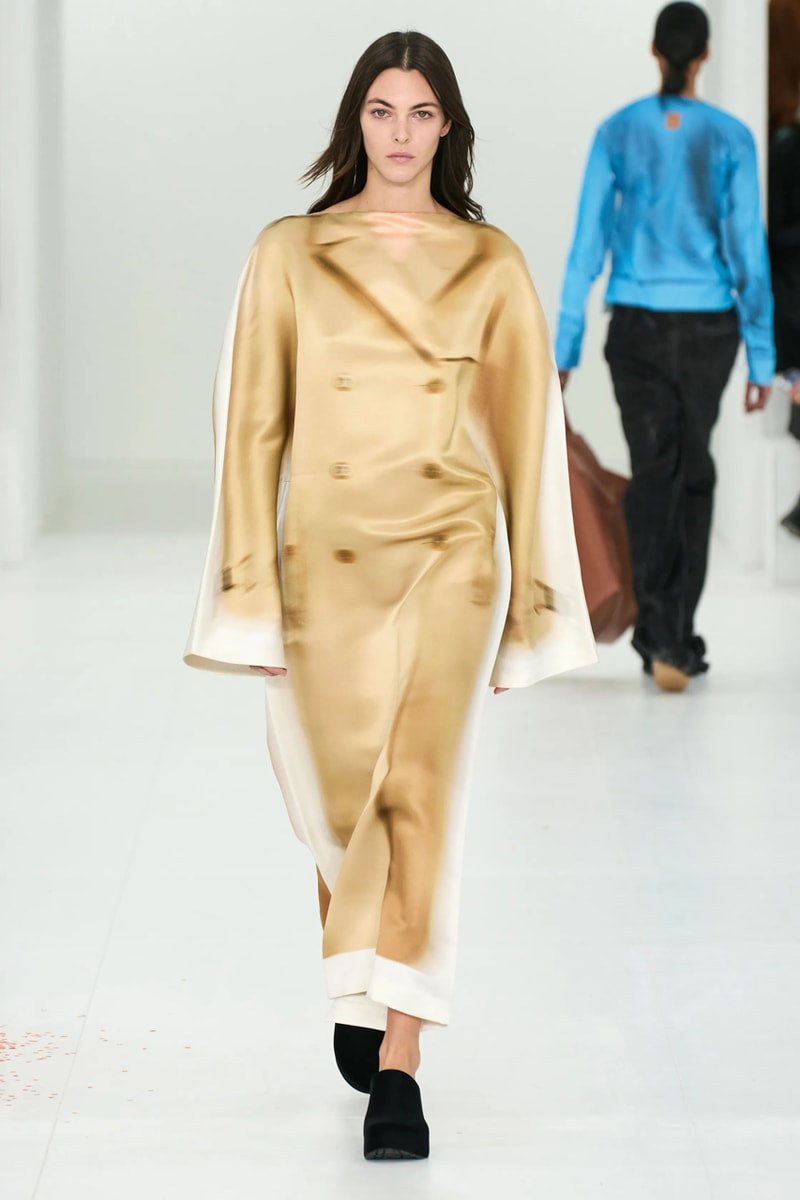 LOEWE 正式發佈 2023 秋冬女裝系列大秀