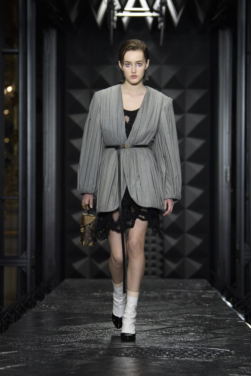 Louis Vuitton 2023 秋冬女裝系列大秀登場