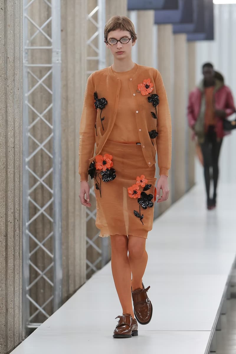 Miu Miu 正式發佈 2023 秋冬系列大秀《WAYS OF LOOKING》