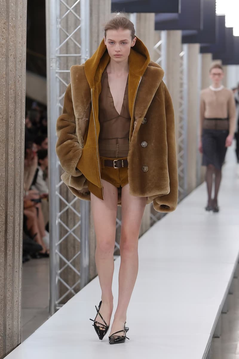 Miu Miu 正式發佈 2023 秋冬系列大秀《WAYS OF LOOKING》
