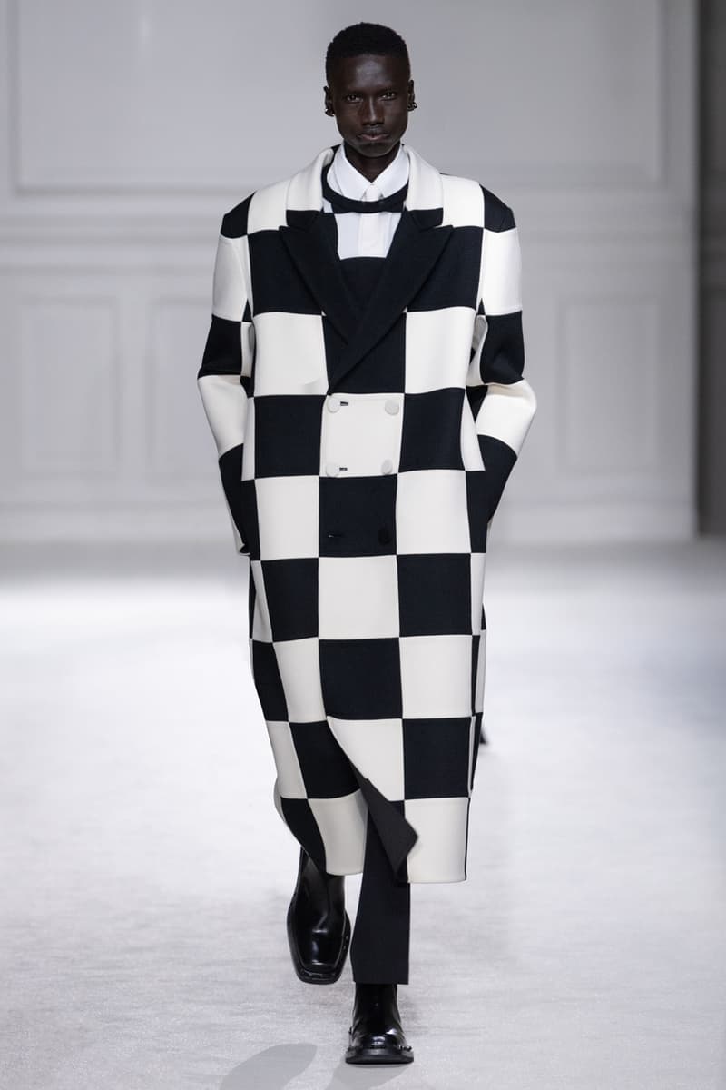 Valentino 正式發表 2023 秋冬系列大秀「Black Tie」